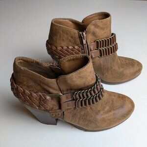 JustFab Women's Size 8.5 Brenwyn Brown Leather Ankle Booties Boots